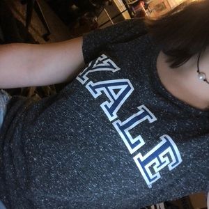 Yale T-shirt